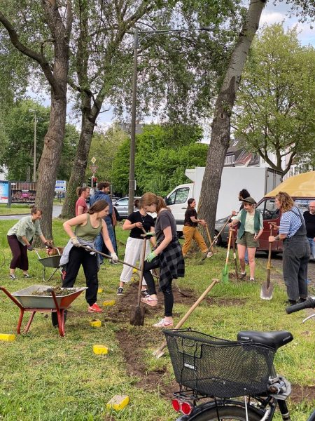 Arbeiten in Rotkäppchens Garten